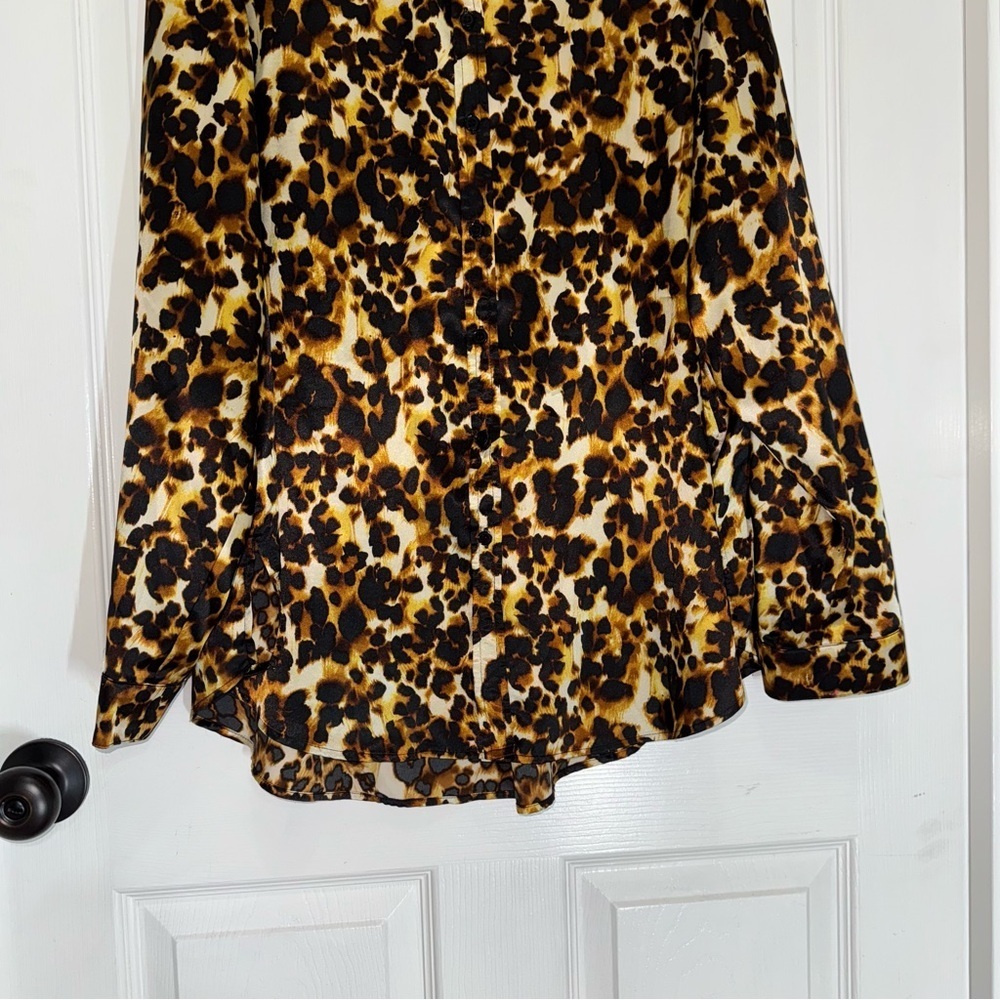 Floral & Ivy Leopard Print Collared Button Down Blouse - Picture 7 of 14